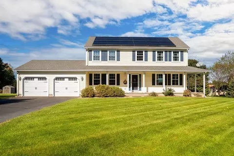 4 Laurel Dr, Easthampton, MA 01027 photo 2
