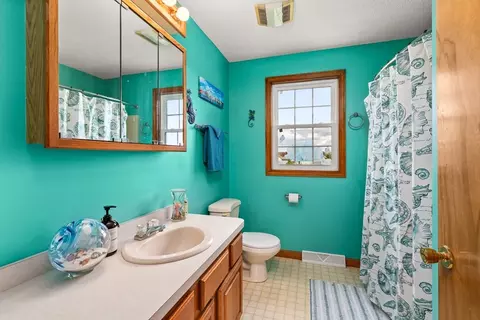 4 Laurel Dr, Easthampton, MA 01027 photo 35