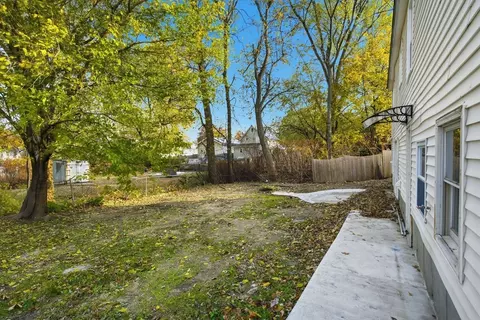 19 Emily St, Springfield, MA 01109 photo 38