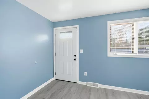 19 Emily St, Springfield, MA 01109 photo 7