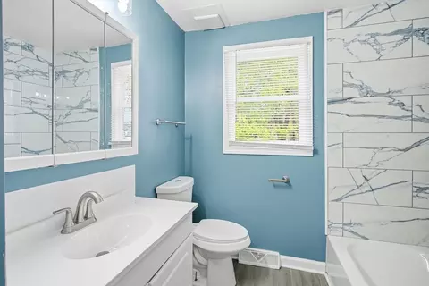 19 Emily St, Springfield, MA 01109 photo 14