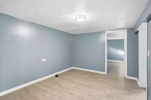 19 Emily St, Springfield, MA 01109 photo 32