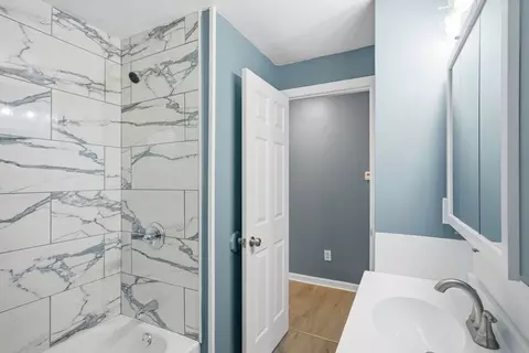 19 Emily St, Springfield, MA 01109 photo 15