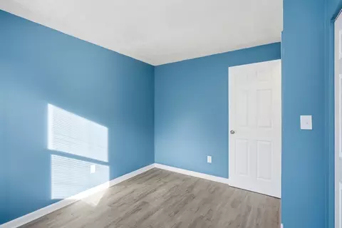 19 Emily St, Springfield, MA 01109 photo 17