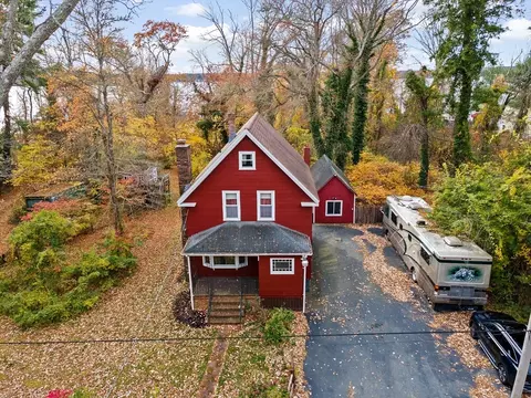 269 Middleboro Rd, Freetown, MA 02717