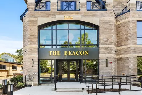 1114 Beacon St #104, Newton, MA 02461