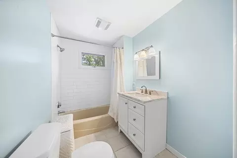 34 Monroe Ave, Worcester, MA 01602 photo 19