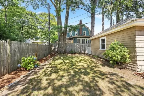 34 Monroe Ave, Worcester, MA 01602 photo 32