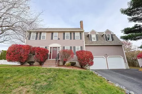 23 Ledgeview Dr, Norwood, MA 02062