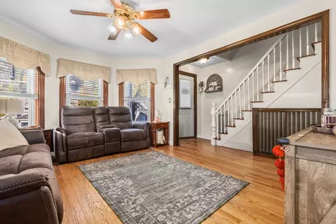 65 Poplar St, Gloucester, MA 01930 photo 6