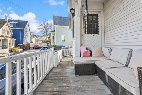 65 Poplar St, Gloucester, MA 01930 photo 5