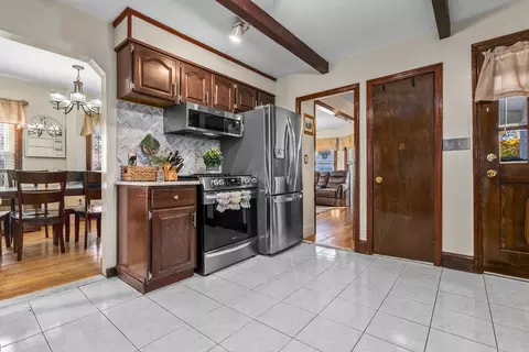 65 Poplar St, Gloucester, MA 01930 photo 11