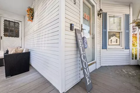 65 Poplar St, Gloucester, MA 01930 photo 4