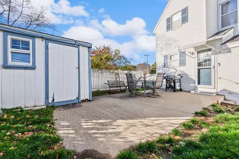 65 Poplar St, Gloucester, MA 01930 photo 20