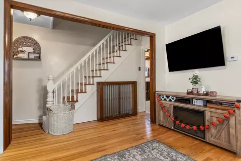 65 Poplar St, Gloucester, MA 01930 photo 8