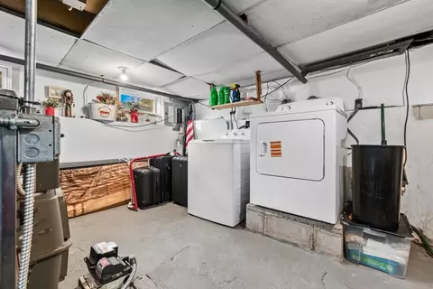 65 Poplar St, Gloucester, MA 01930 photo 22