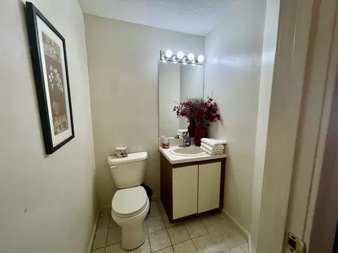 700 Shore Dr #6-604, Fall River, MA 02721 photo 12