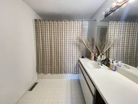 700 Shore Dr #6-604, Fall River, MA 02721 photo 18
