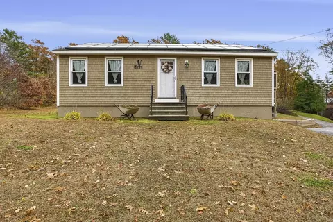 7 Dudley Rd, Oxford, MA 01540