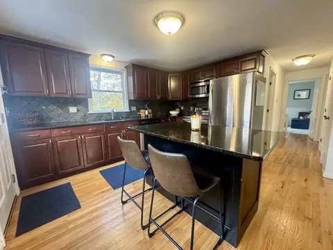 519 Maple St, Danvers, MA 01923 photo 4