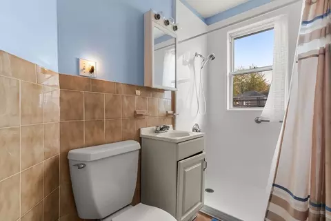 Bath - 37 Greenhalge Ave, Everett, MA 02149 photo 1 of 2