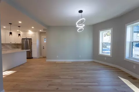 75 Sycamore St, Everett, MA 02149 photo 5