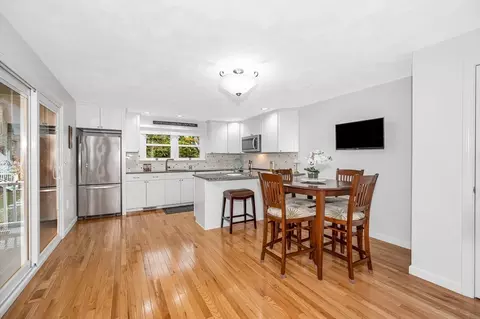 7 Carnation Cir #C, Reading, MA 01867 photo 6
