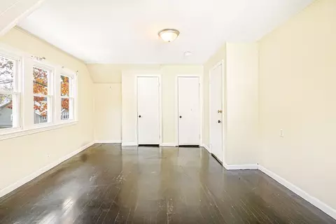 Bedroom - 18 Sycamore St, Springfield, MA 01109 photo 1 of 4