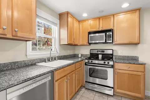 106-108 Forest St #106, Arlington, MA 02474