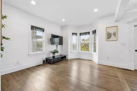 22 Spring St, Everett, MA 02149 photo 6