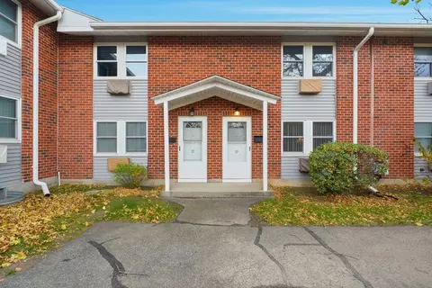 19 Manor Ct #19, Springfield, MA 01118