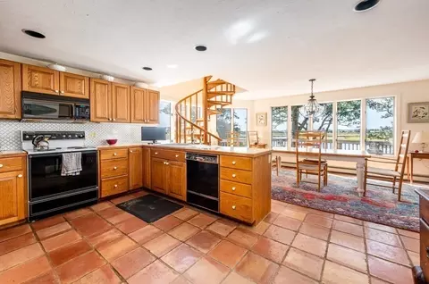 498 Elliott Rd, Barnstable, MA 02632 photo 4
