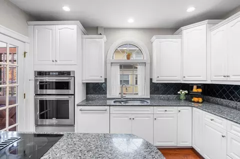 5 Beacon St, Danvers, MA 01923 photo 12