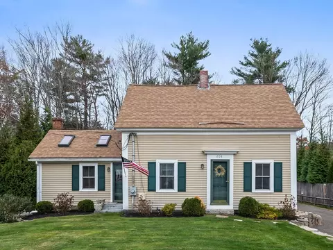 208 Wood St, Hopkinton, MA 01748