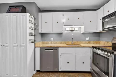 38 Bennett St #3D, Wakefield, MA 01880 photo 11