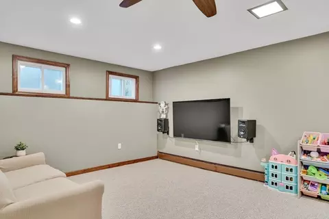 16 Glen Rd, Reading, MA 01867 photo 21