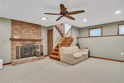 16 Glen Rd, Reading, MA 01867 photo 22