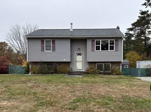 5 Douglas Ln, Wareham, MA 02538 photo 2