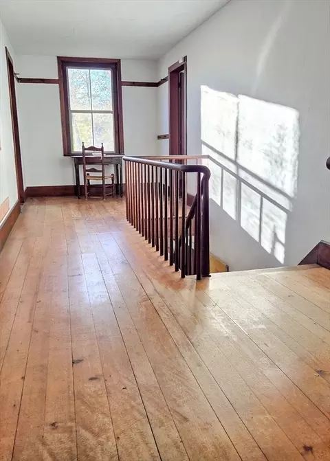 Entry Way - 78 Shaker Rd, Harvard, MA 01451 photo 3 of 6