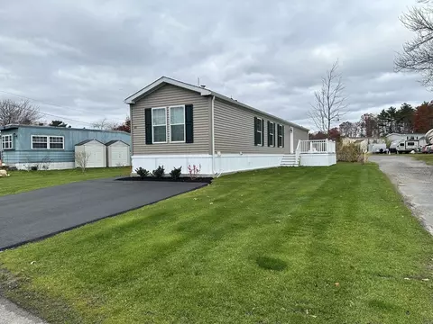 80 Bally Dr, Raynham, MA 02767 photo 2