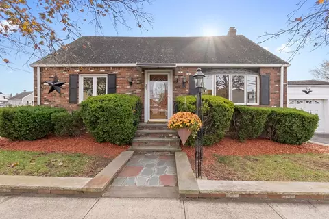 25 Northend St, Peabody, MA 01960