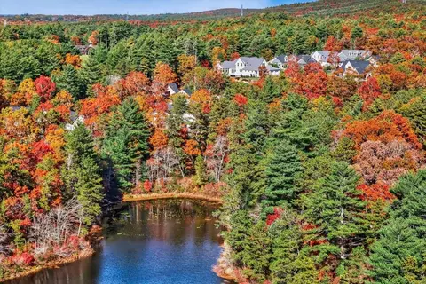 17 Penick Knl, Plymouth, MA 02360