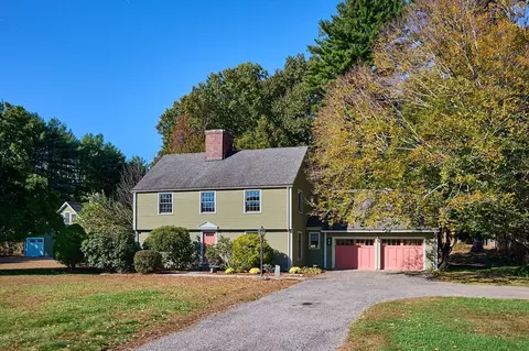 34 Gore Ave, Hatfield, MA 01038