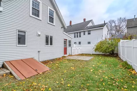 Exterior - 4 Willow St, Natick, MA 01760 photo 3 of 3