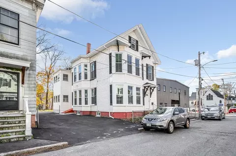 8 Dustin St, Haverhill, MA 01830