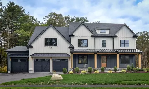 1 Emerald Dr, Hopkinton, MA 01748