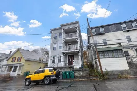12 Washington St, Fitchburg, MA 01420