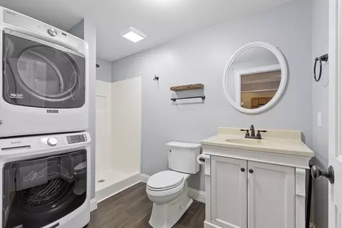 Bath - 35 High St #3D, Danvers, MA 01923 photo 2 of 2
