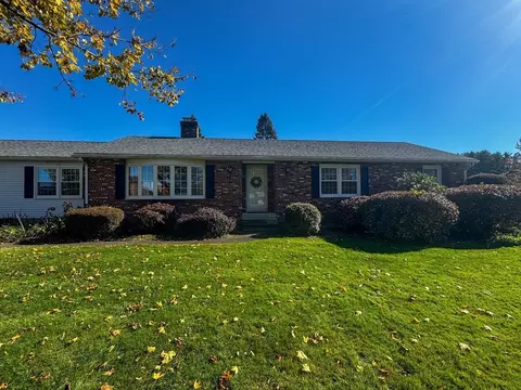 2 Scott Ln, Hadley, MA 01035