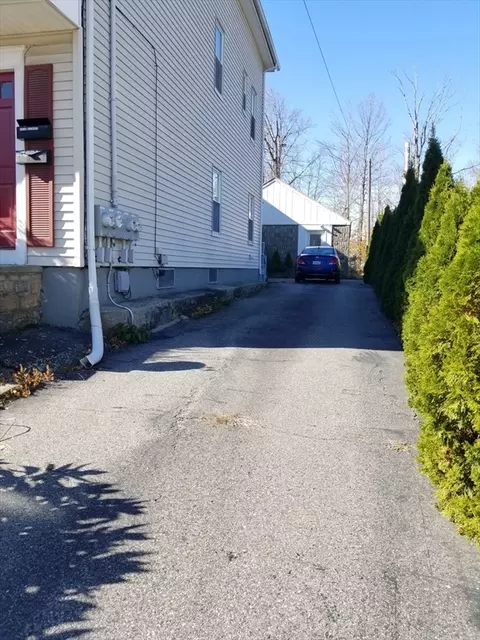 55 Granite St, Webster, MA 01570 photo 3